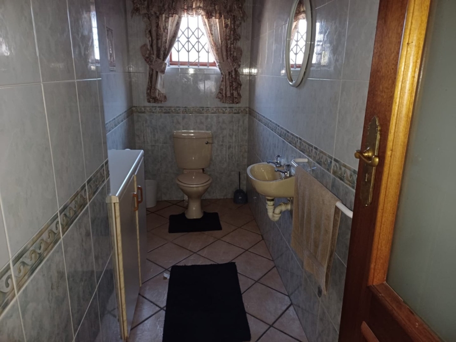 4 Bedroom Property for Sale in Prince Alfred Hamlet Western Cape
